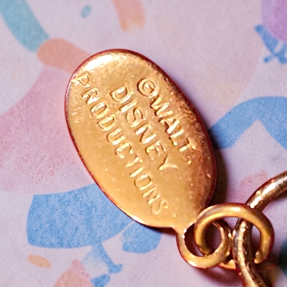 Walt Disney Vintage Childs 6" Silvertone Donald, Mickey Dumbo, Tink Bracelet - Picture 2 of 9